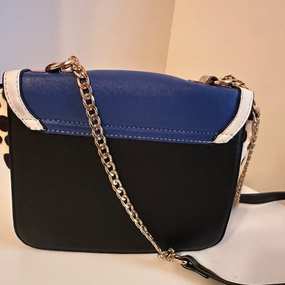 Handbag - Picture 2 of 5